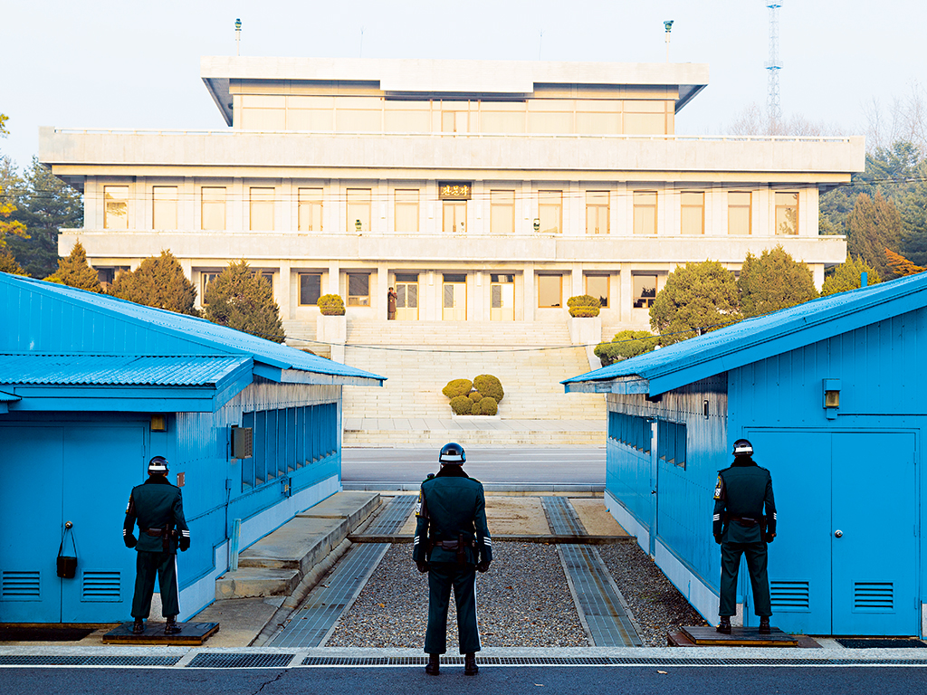 Border guards in the Korean Demilitarised Zone (DMZ)