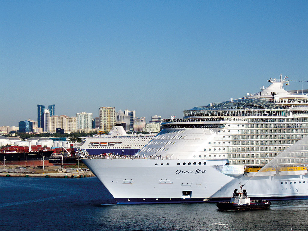 The Oasis of the Seas, the world's largest cruise liner