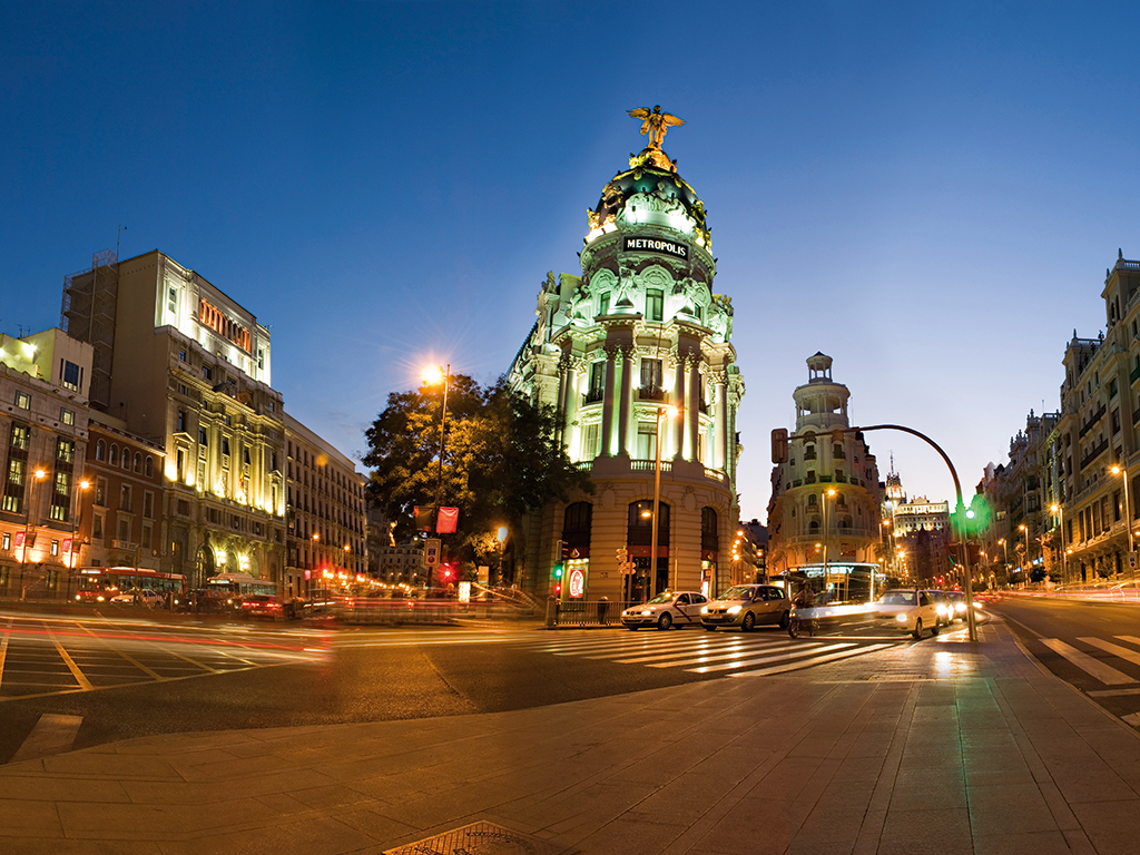 Madrid hosts a range of corporate events, such as the Mix & Shake Convention and World ATM Congress. Its convenient location and world-class facilities make it ideal for work gatherings