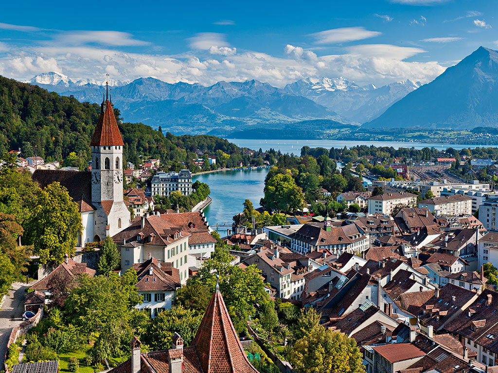 Interlaken event venues have proven themselves popular with a number of businesses. The stunning scenery of Thun, Lake Thun and the surrounding mountains close to the Swiss resort